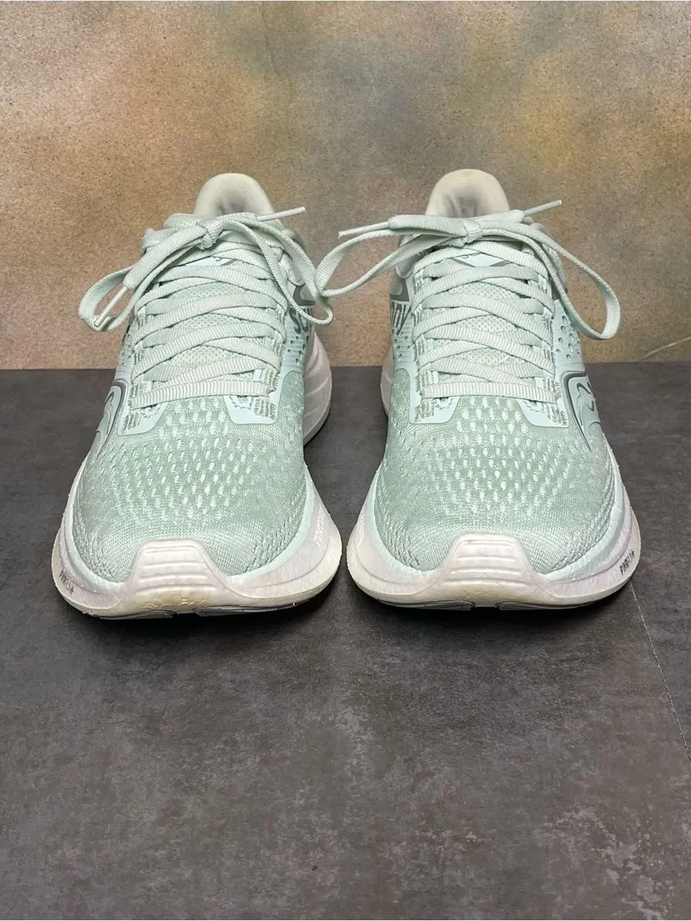 Saucony Ride 17 Women's Jade Green Running Shoes Size 7.5B